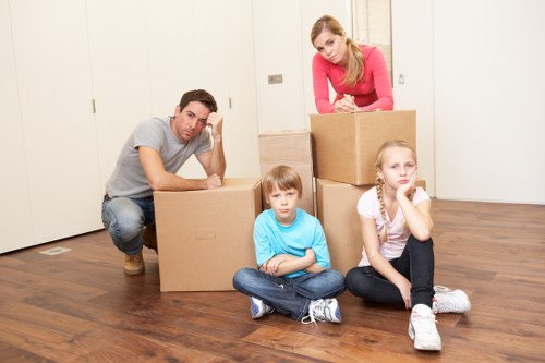 Packing and loading support for a West Kensington move