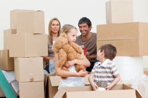 Local removal van service supporting a flat move in West Kensington